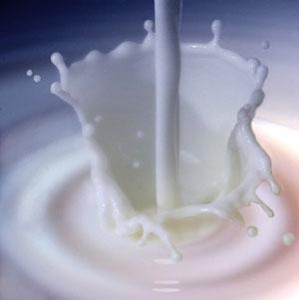 Susu yang Mengandung Nutrisi Penting